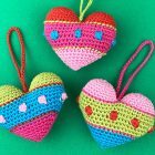 Decorative heart crochet pattern