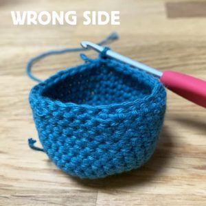 Crochet right side vs wrong side