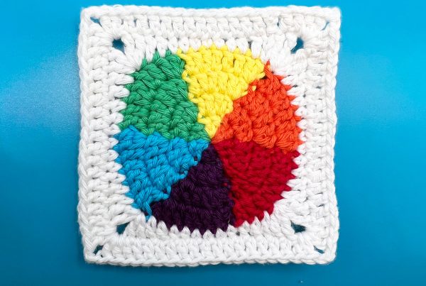 Colour wheel granny square crochet
